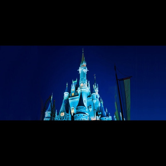 Meet your Posher, Emily - Picture 1 of 1